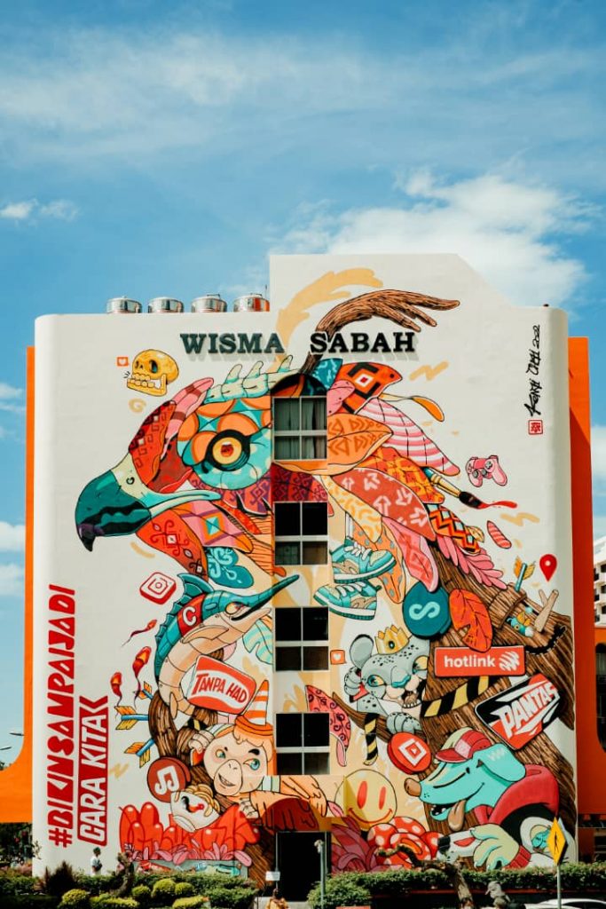 Sabah Mutal Wall The Kota Kinabalu City latest mural on the wall of Wisma Sabah has been the talk of the town in the recent weeks.